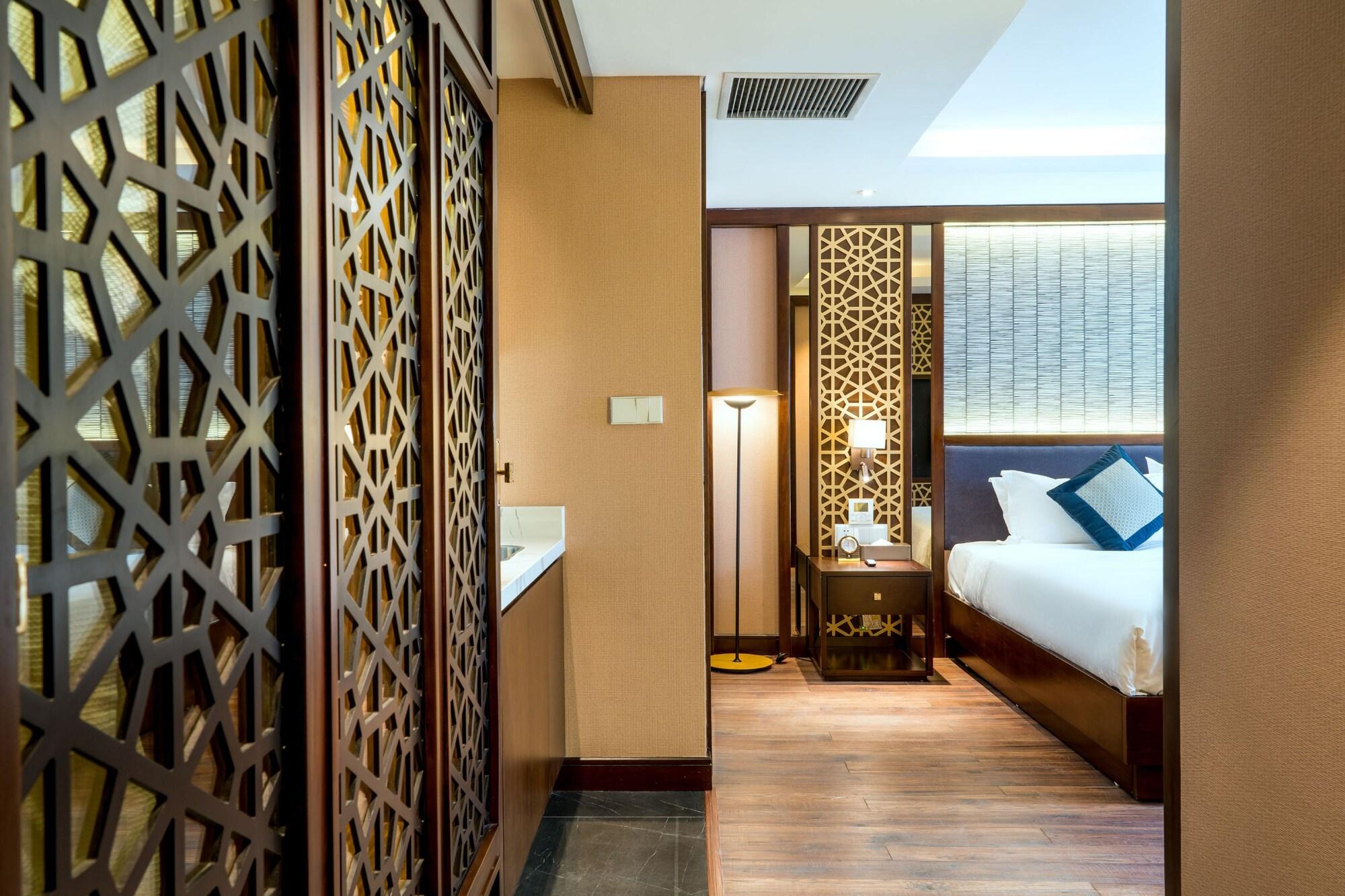 Conifer Grand Hotel Hanoi Dış mekan fotoğraf